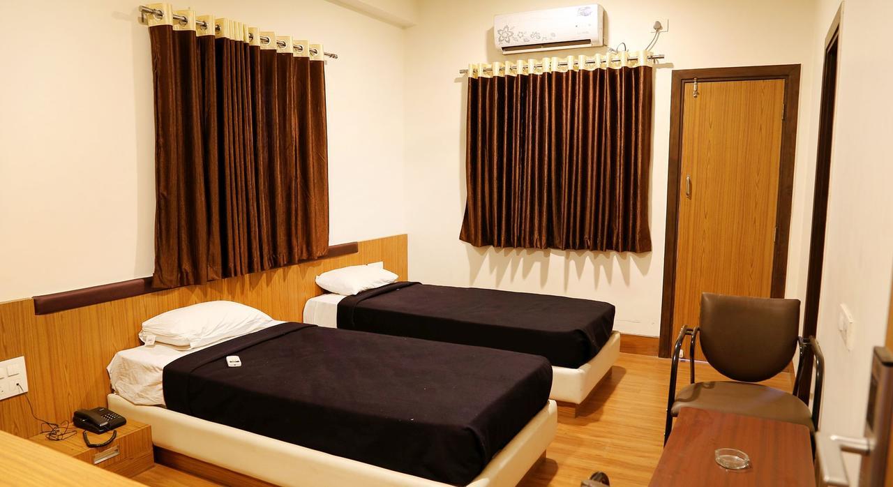 Kailash Residency Hotel Aurangabad  Eksteriør billede