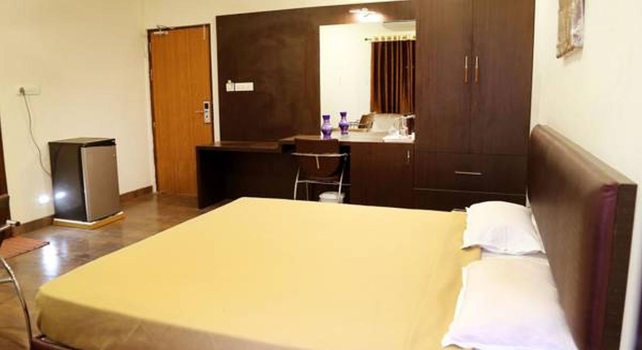 Kailash Residency Hotel Aurangabad  Eksteriør billede