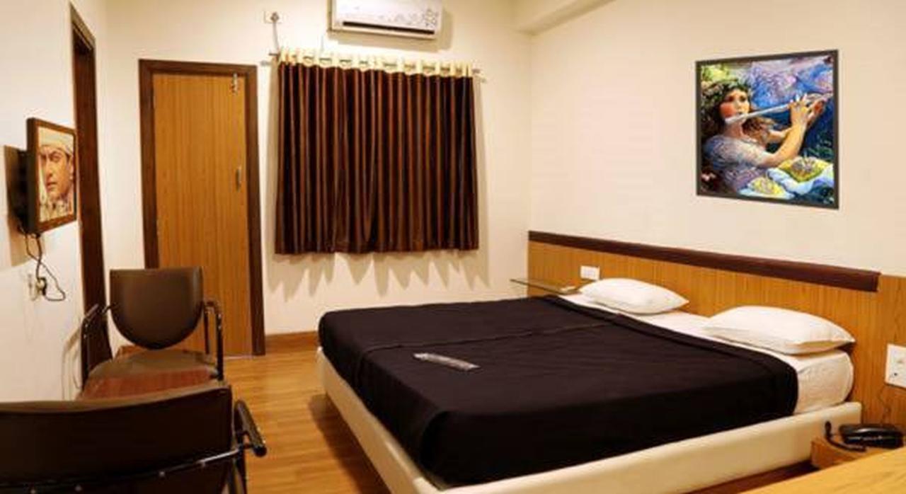 Kailash Residency Hotel Aurangabad  Eksteriør billede