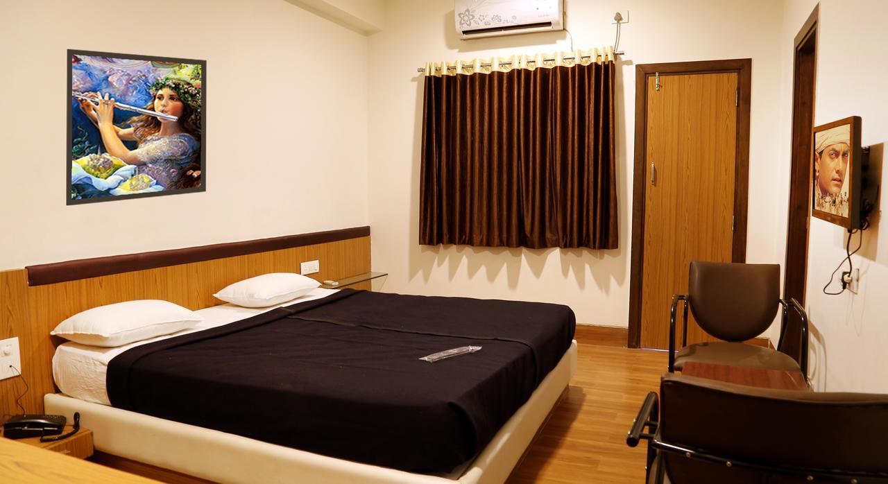 Kailash Residency Hotel Aurangabad  Eksteriør billede